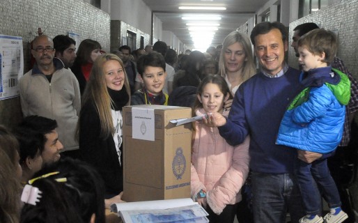 Mac Karthy destacó “la alegría de una nueva jornada democrática”