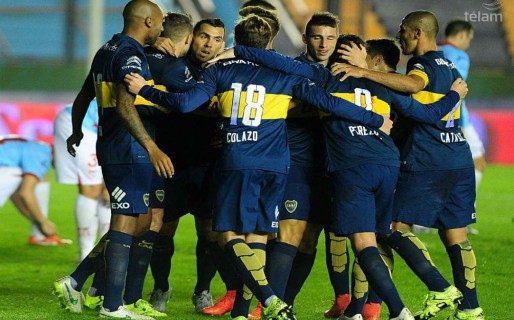 Boca derrotó a Arsenal y se mantiene en la cima