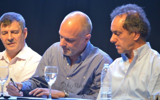 Buzzi arma una agenda energética con Scioli