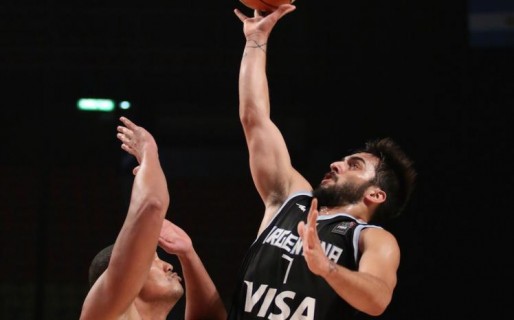 Argentina se enchufó un rato y terminó invicta la fase