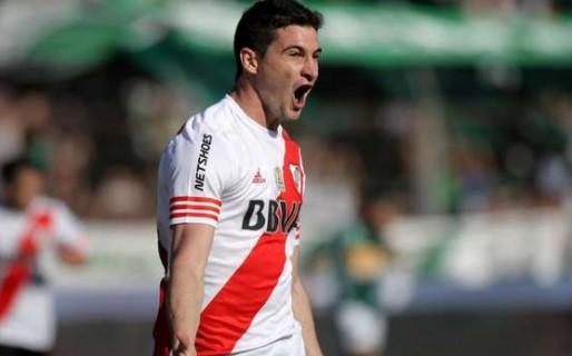 Alario la rompió y River goleó a Chicago