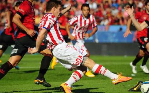 Colón y Unión igualaron sin tantos