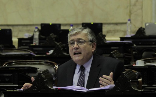 Pais celebró el proyecto que amplía los derechos de las juventudes