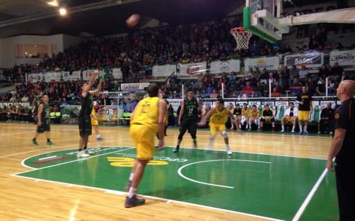 Gimnasia debutó con derrota en suplementario