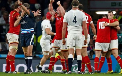 Gales dio el golpe en Twickenham