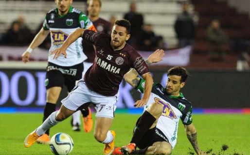 Lanús ganó después de cuatro partidos