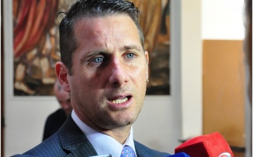 «Villagra no tiene dignidad»