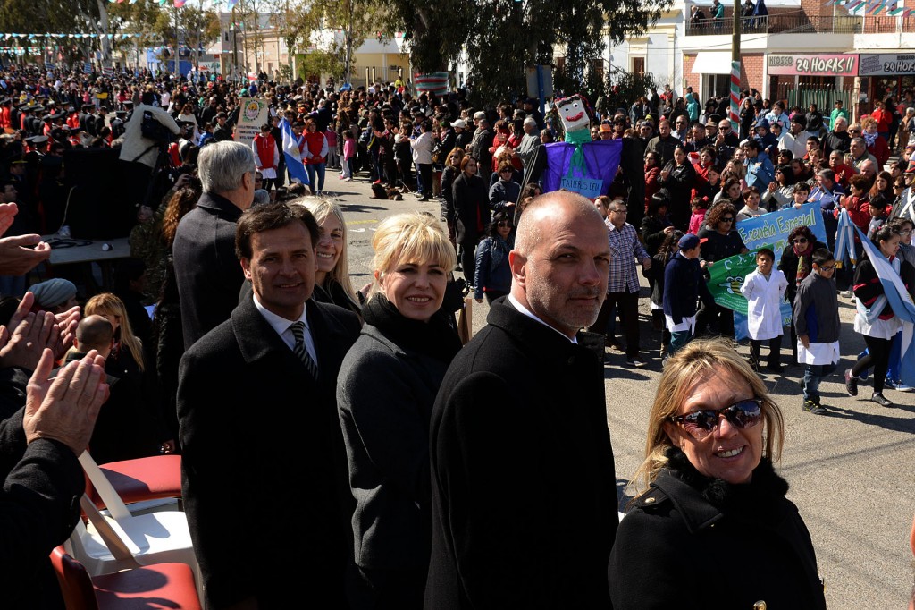 acto 150 años rawson5