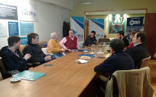 Gaspar quiere recuperar los controles en el ámbito comercial