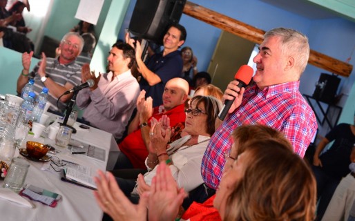 Das Neves: “Hay que votar un gobernador que haga cosas”