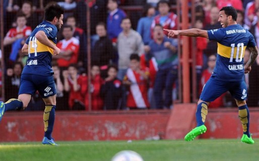 Boca derrotó a Argentinos y sigue puntero