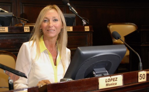 Mónica López batió su récord de popularidad negativa en Twitter