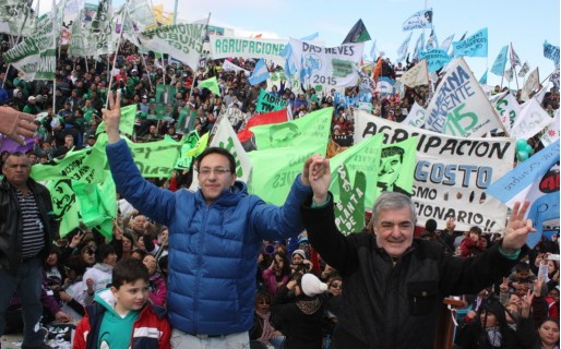 Das Neves cerró ante 10 mil personas en Trelew