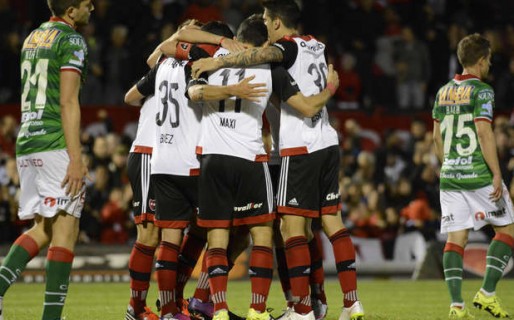 Newell’s le ganó 2-0 a Huracán