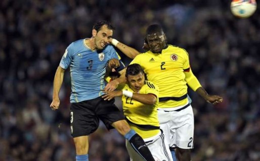 Uruguay logró un contundente 3-0 sobre Colombia