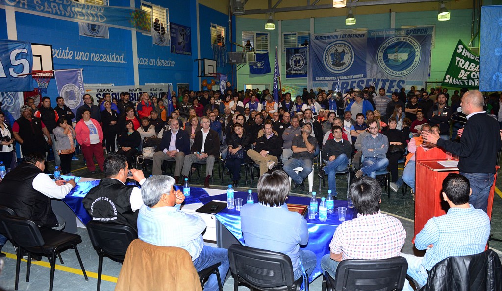 acto agrupacion 7 de octubre sarmiento2