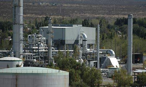 Impulsan en la Legislatura el interés por instalar una destilería en Comodoro