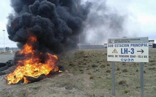 La gente de Uribe usa de “rehenes a los compañeros”