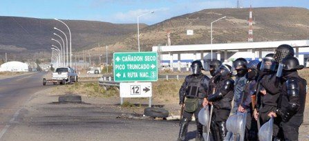 Continúa el conflicto petrolero en Santa Cruz