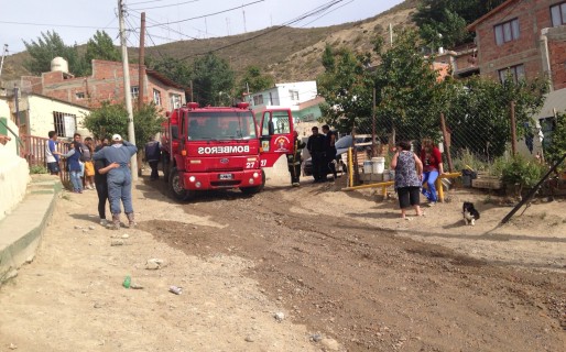 Incendiaron una casa por “venganza” entre grupos antagónicos