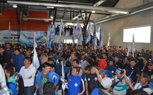 Jerárquicos acompaña la movilización de Petroleros Privados