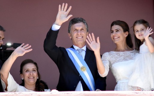 Dos de tres argentinos piensan que Macri gobierna para su clase