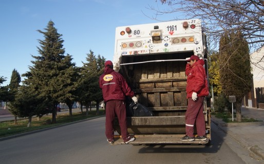 Feriados: Suspenden barrido el lunes y recolección el martes