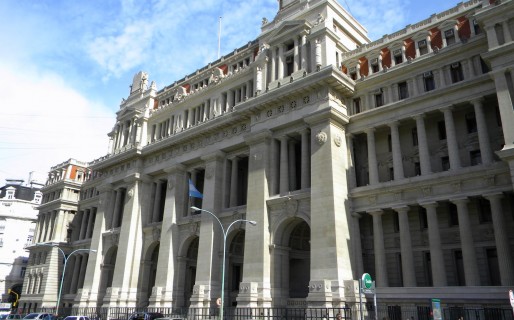 Mañana definen si los jubilados pagarán ganancias