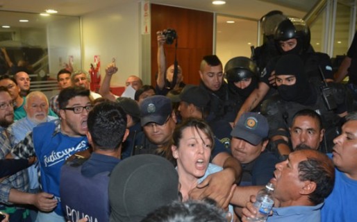 Aprobaron la Emergencia Económica y Buzzi la vetó