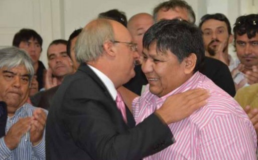 Navarro: “Ávila y Di Pierro tienen huevos”