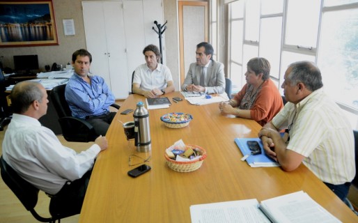 Buscan resolver las pérdidas de agua y cloaca