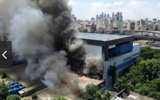Incendio en Canal 13 y TN: evacuaron los estudios y se cortó la transmisión