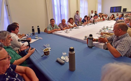 Das Neves anunció un fuerte plan de austeridad