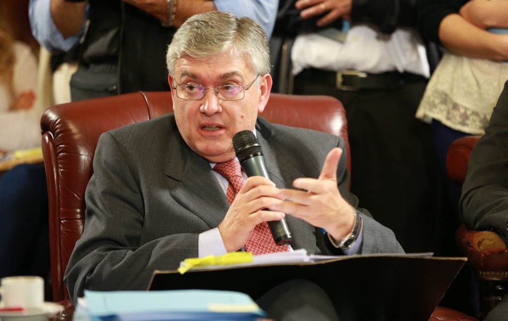 Senador Pais