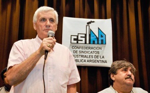 Caló habla de 65.000 despidos en el sector público