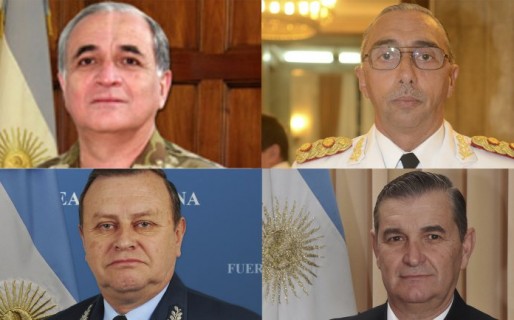El Gobierno cambió la cúpula de las fuerzas armadas