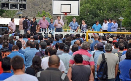 Neuquén: Hubo acuerdo y no habrá petroleros despedidos