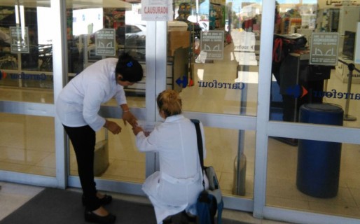 La Municipalidad clausuró el supermercado Carrefour