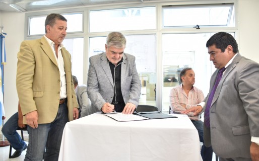 Das Neves anunció la repotenciación del acueducto