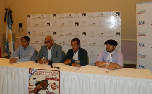 Sarmiento promocionó su Festival en Comodoro