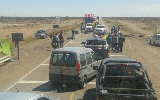 Hubo acuerdo en Santa Cruz y UOCRA levanta los cortes