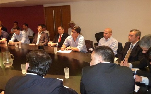 “Queremos que los números cierren con los trabajadores dentro”