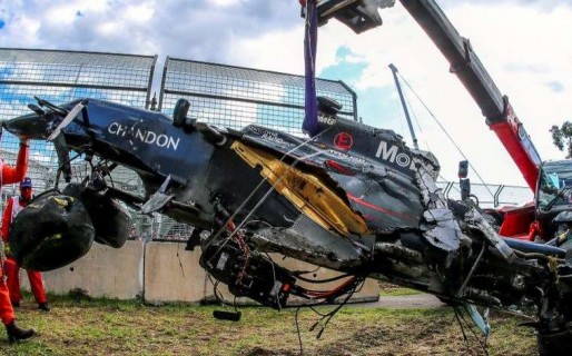 F-1: Impresionante accidente de Alonso en Australia