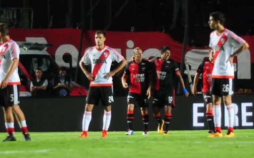 River tuvo una noche de terror en Santa Fe