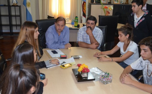 Estudiantes agradecieron el apoyo de Linares
