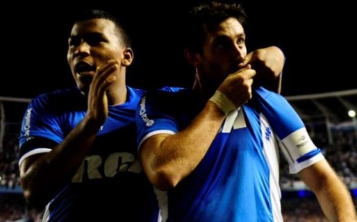 Gran triunfo de Racing, que bajó a Lanús