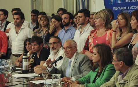 El FpV propuso una consulta popular sobre el pago a los buitres