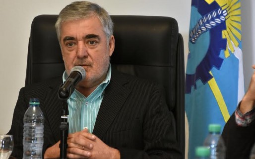 “Cada diputado le cuesta a los chubutenses 17 millones de pesos”