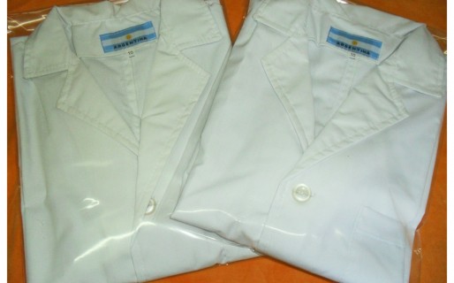 Guardapolvos donados por Provincia iban a ser vendidos La Saladita