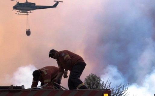 Continúan los operativos para combatir el fuego en Río Pico